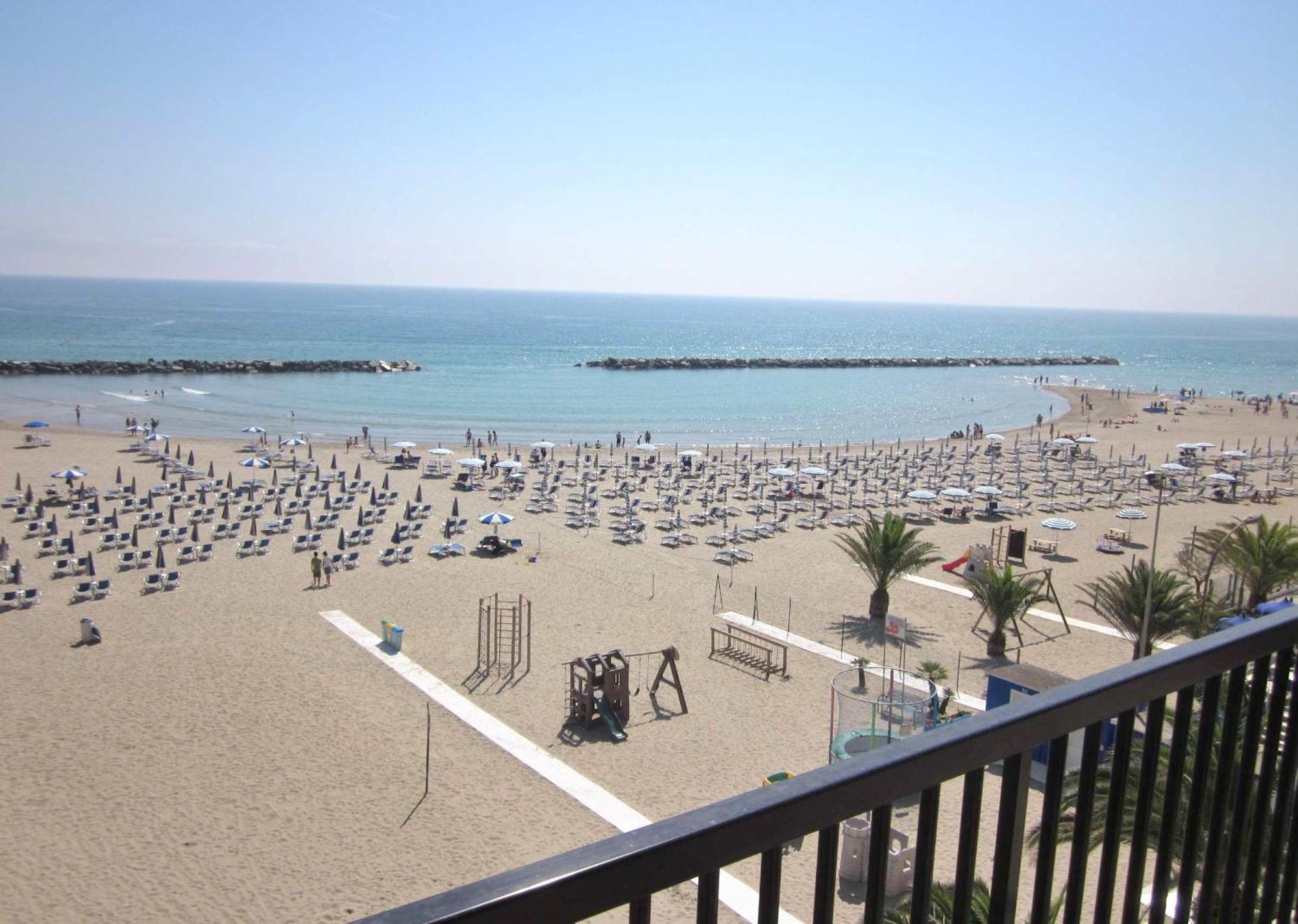 Tourist Residence San Benedetto del Tronto Exterior foto