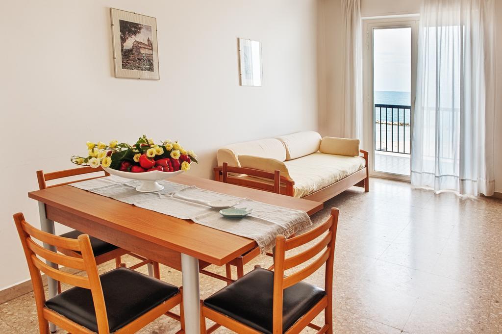 Tourist Residence San Benedetto del Tronto Exterior foto